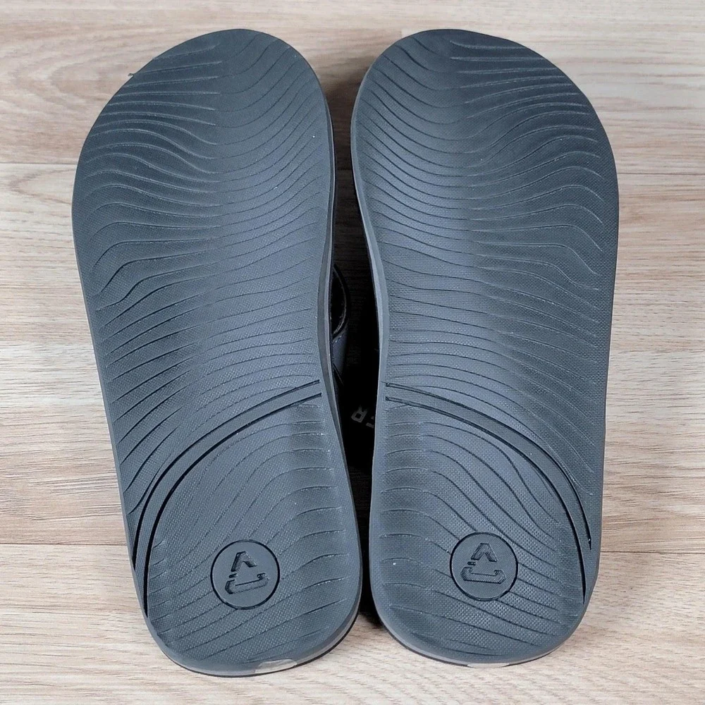 Cuater Flip Flops Mens Size 8 Gray Travis Mathew Shallows Thong Sandals Beach